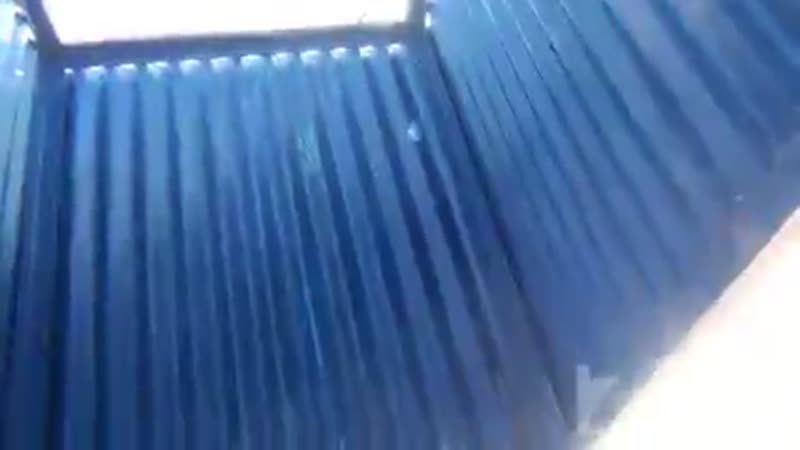 Съемки в пляжной кабинке